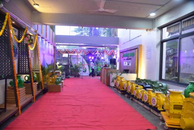 DSC6130-min.JPG